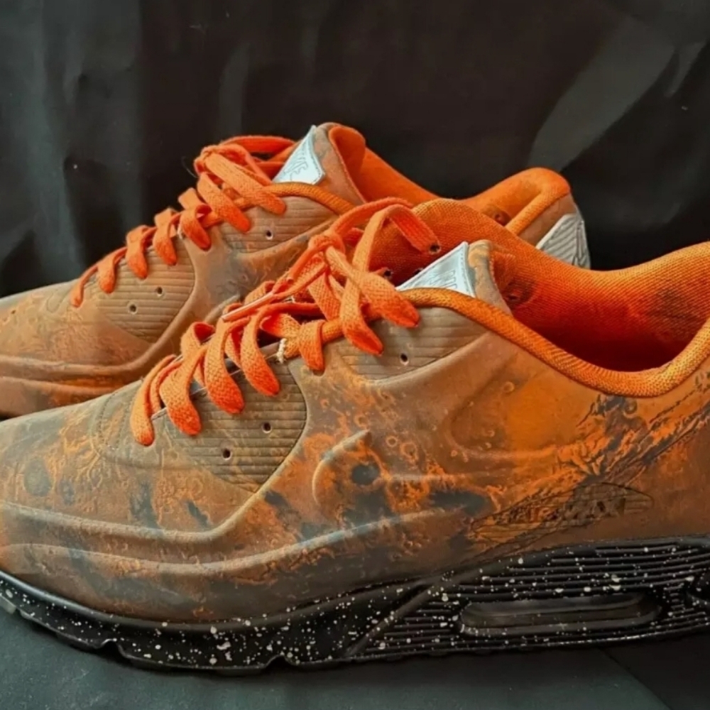 Nike Air Max 90 Mars Landing